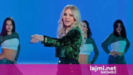 Vjollca Haxhiu publikon këngën e re pak para hyrjes në BBVK5